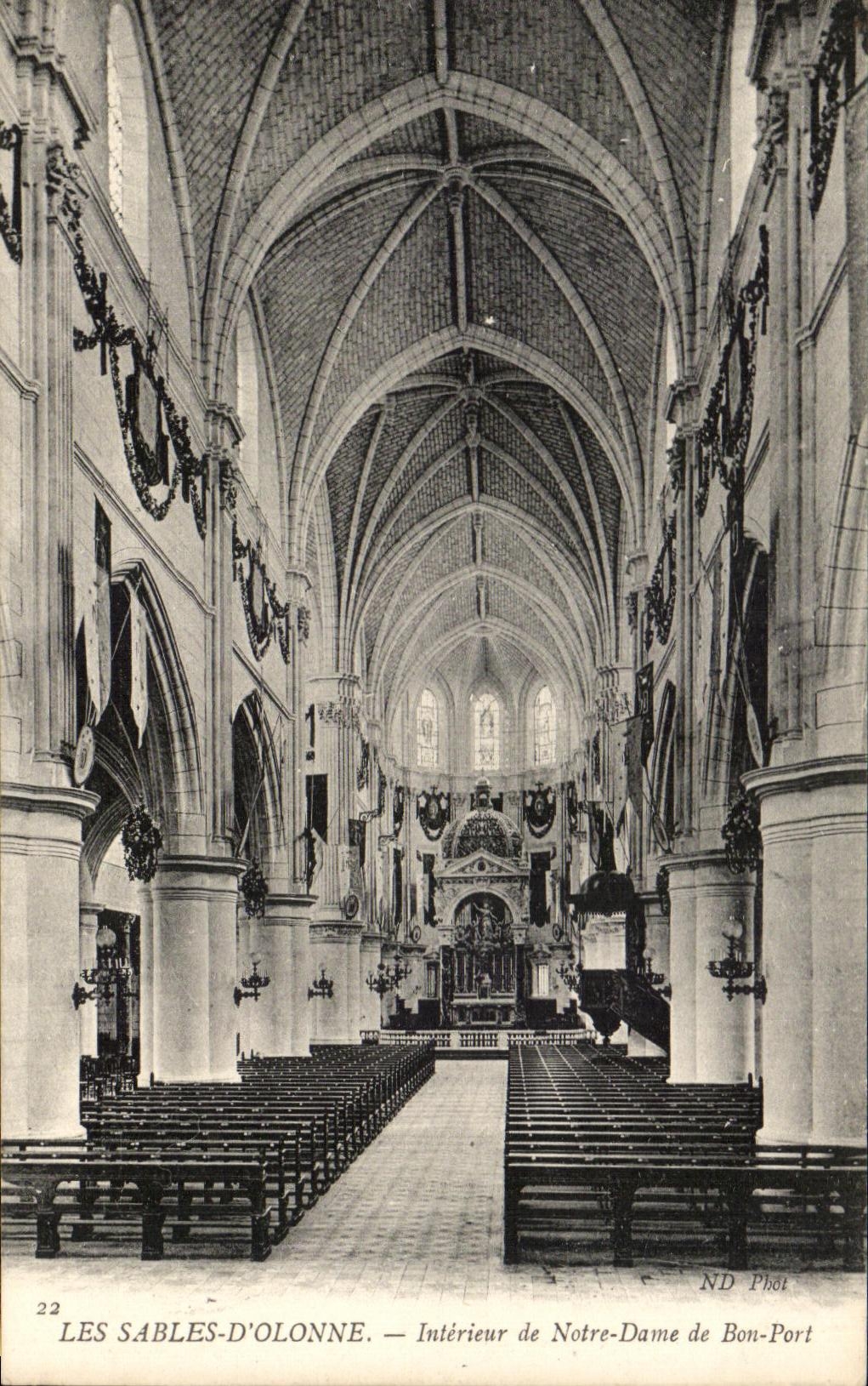 Les Sables-d'Olonne — Intérieur de Notre-Dame de Bon-Port — ND Phot