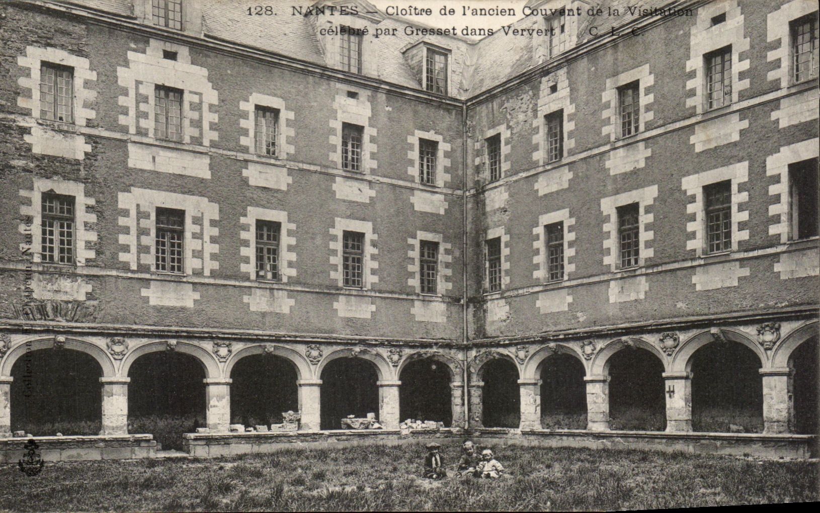 CPA Nantes Cloitre de l'ancien Couvant de la Visitation celebre par Gresset dans Ververt