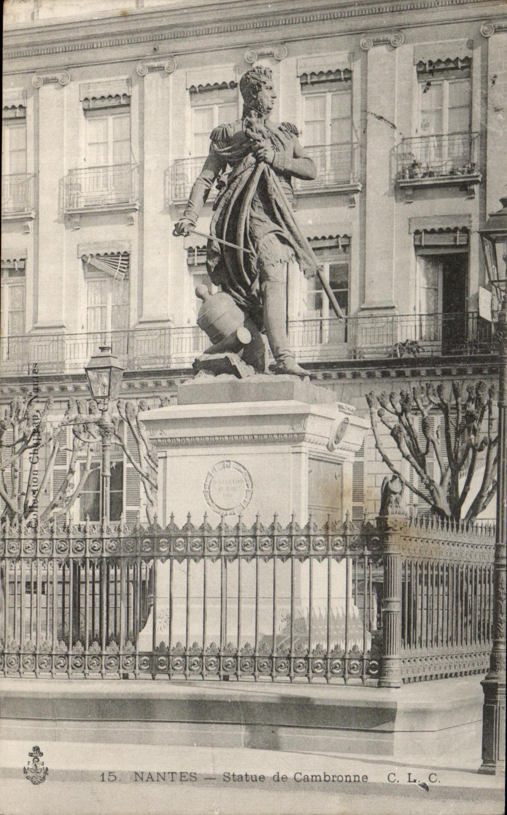 CPA Nantes Statue de Cambronne
