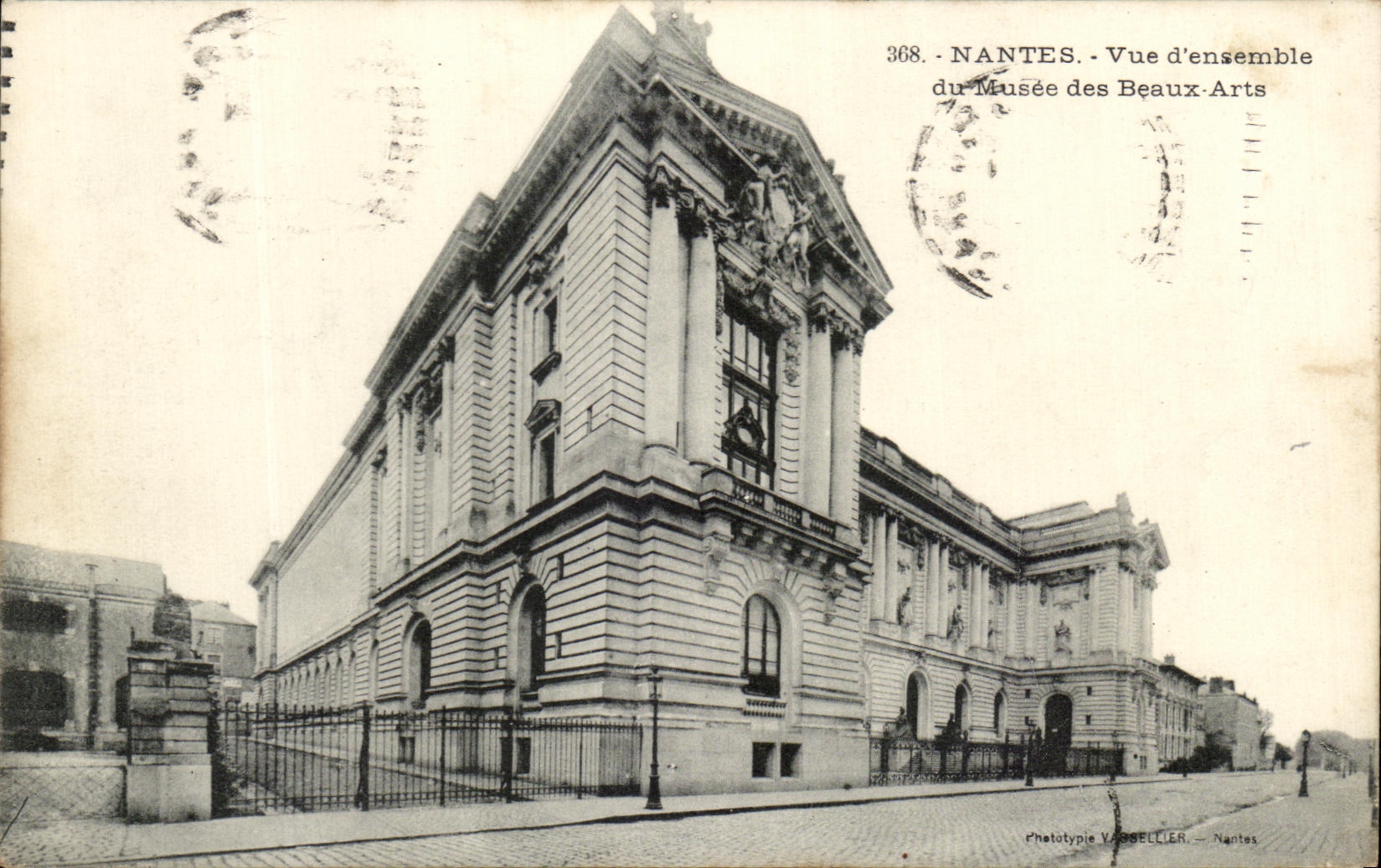 CPA Nantes Vue d'ensemble du Musee des Beaux Arts