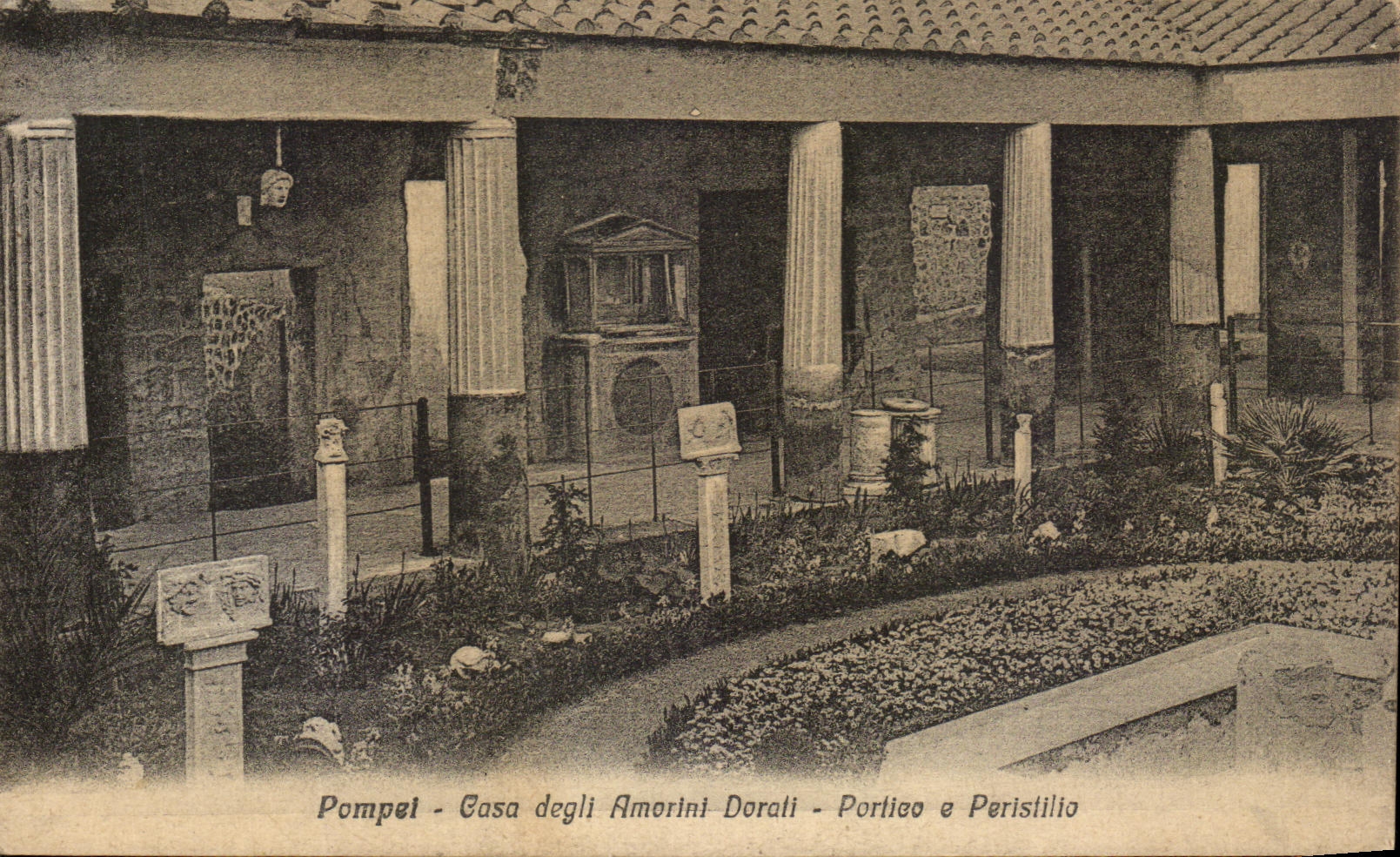 CPA Pompei Gosa degli Amorlni Dorall Portico Peristillo Carlo 