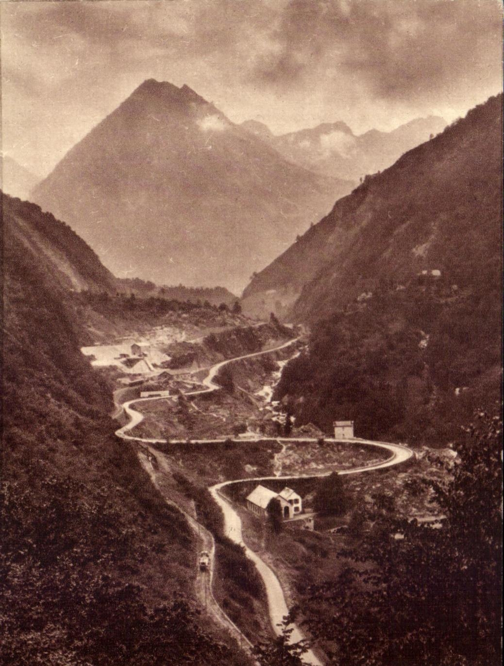 Cauterets (H.-P.) — Route de Pierrefitte à Cauterets - Le Limaçon — Éditions Jové, Pau