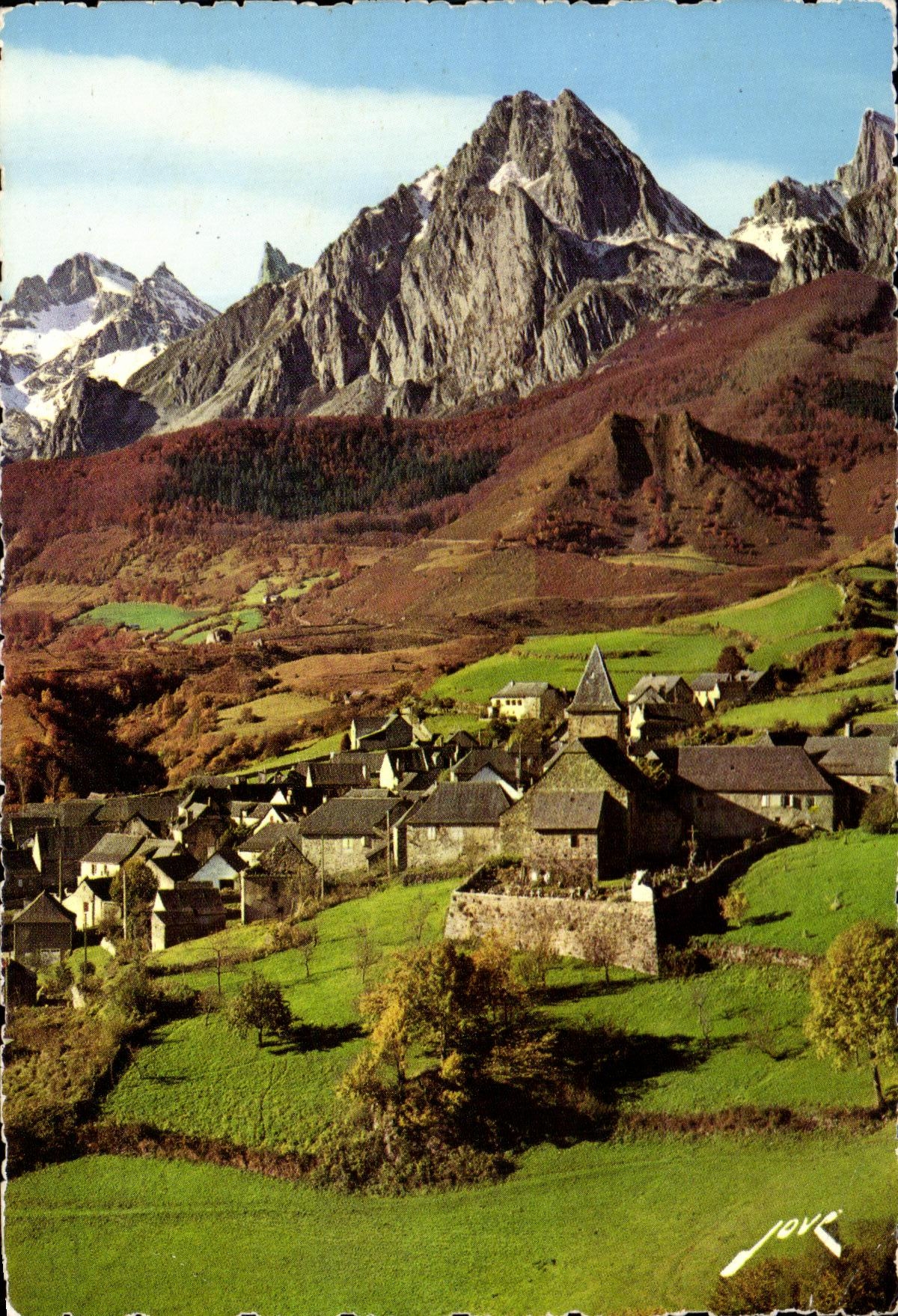 CPM Les Pyrenees Lescun Vue generale Le Pic d'Ansabere