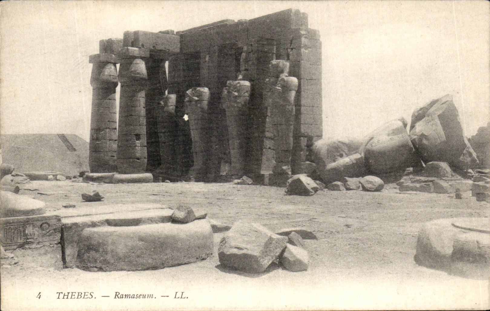Thèbes — Ramaseum — LL.