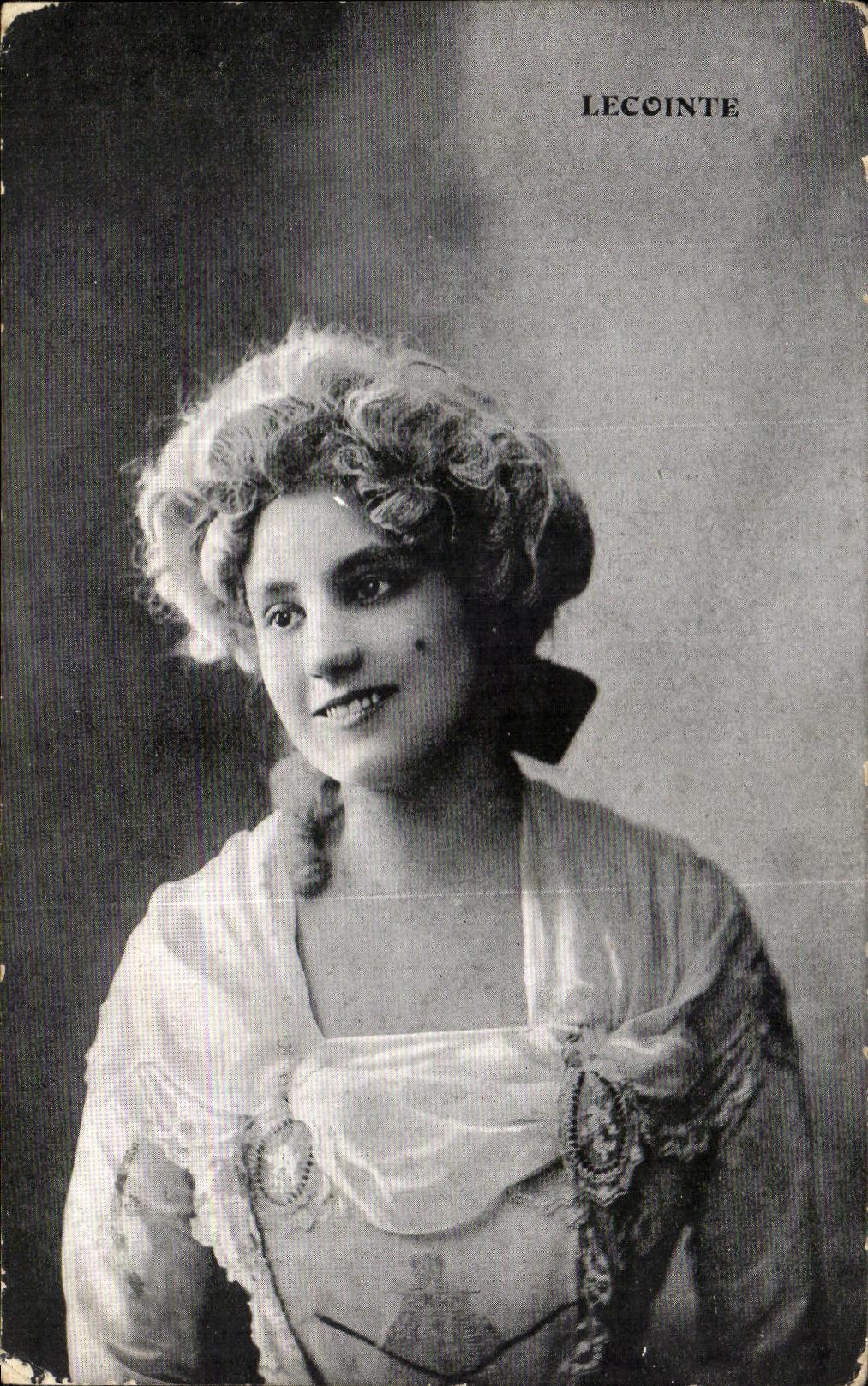 CPA Lecointe Femme