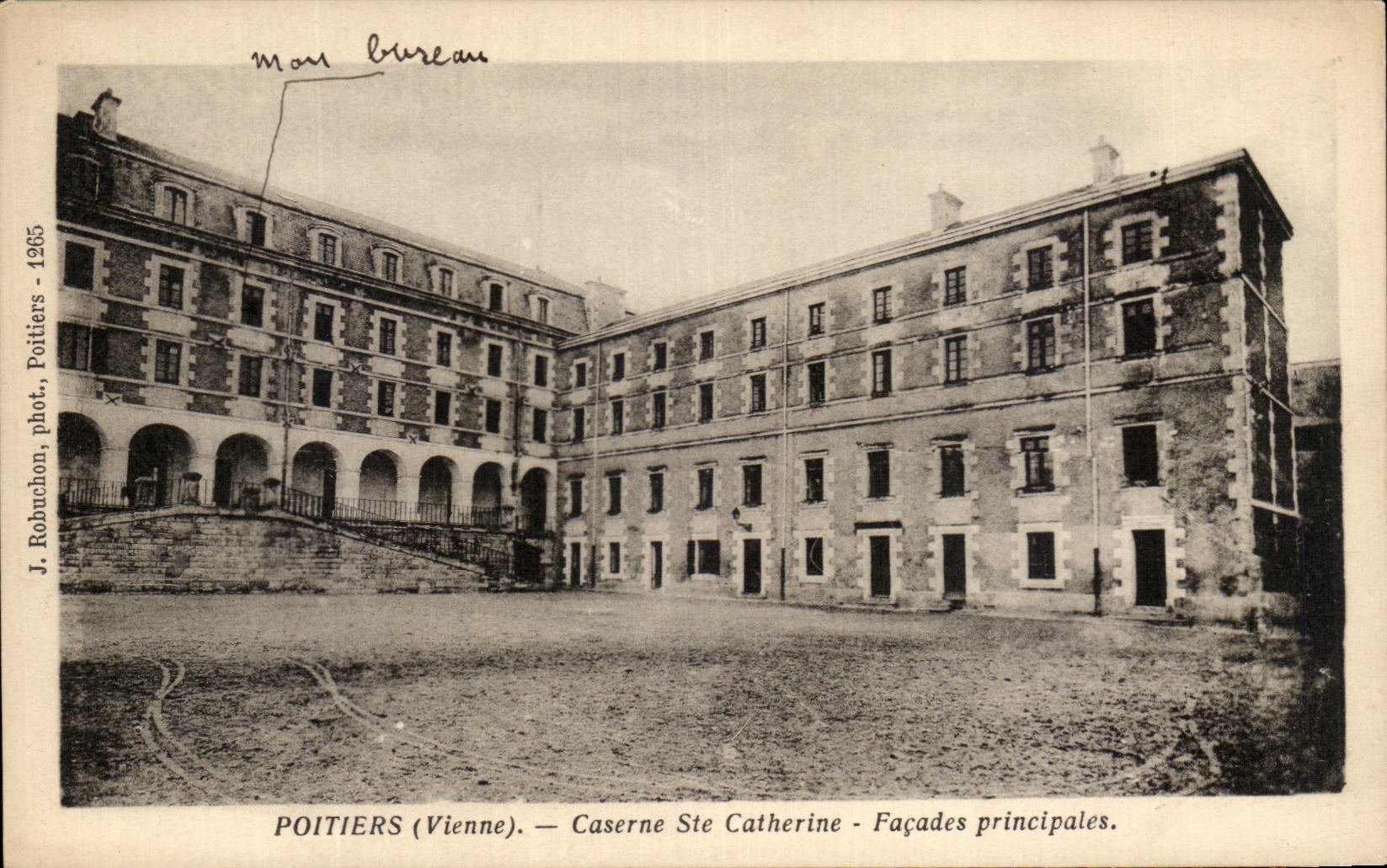 Poitiers (Vienne) — Caserne Ste Catherine — Façades principales — J. Robuchon, phot., Poitiers - 1265