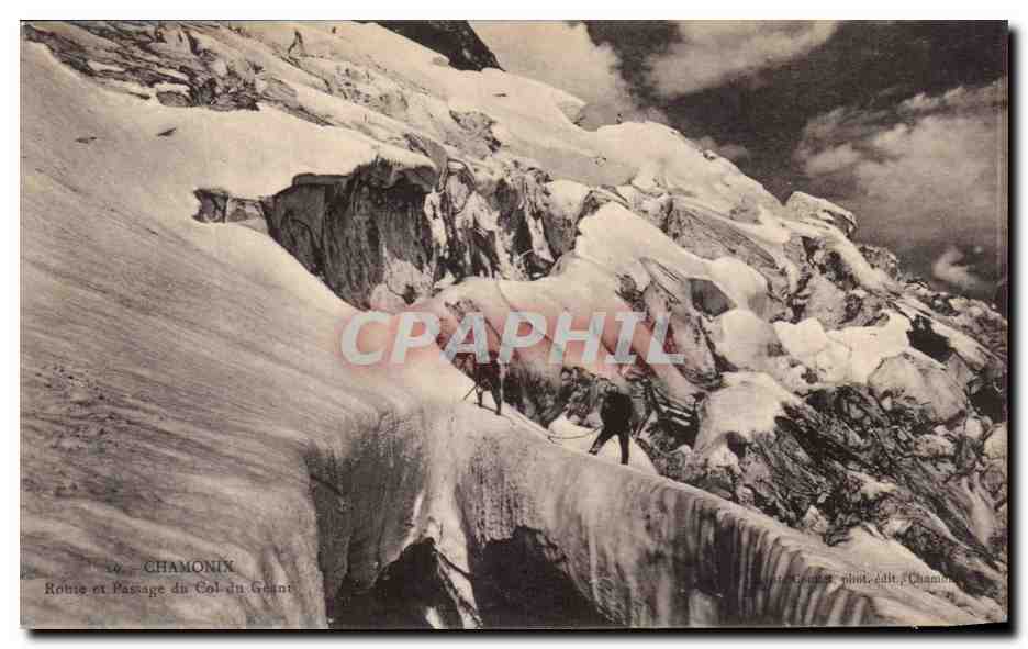 CPA Chamonix Route Et Passage Du Col Du Geant