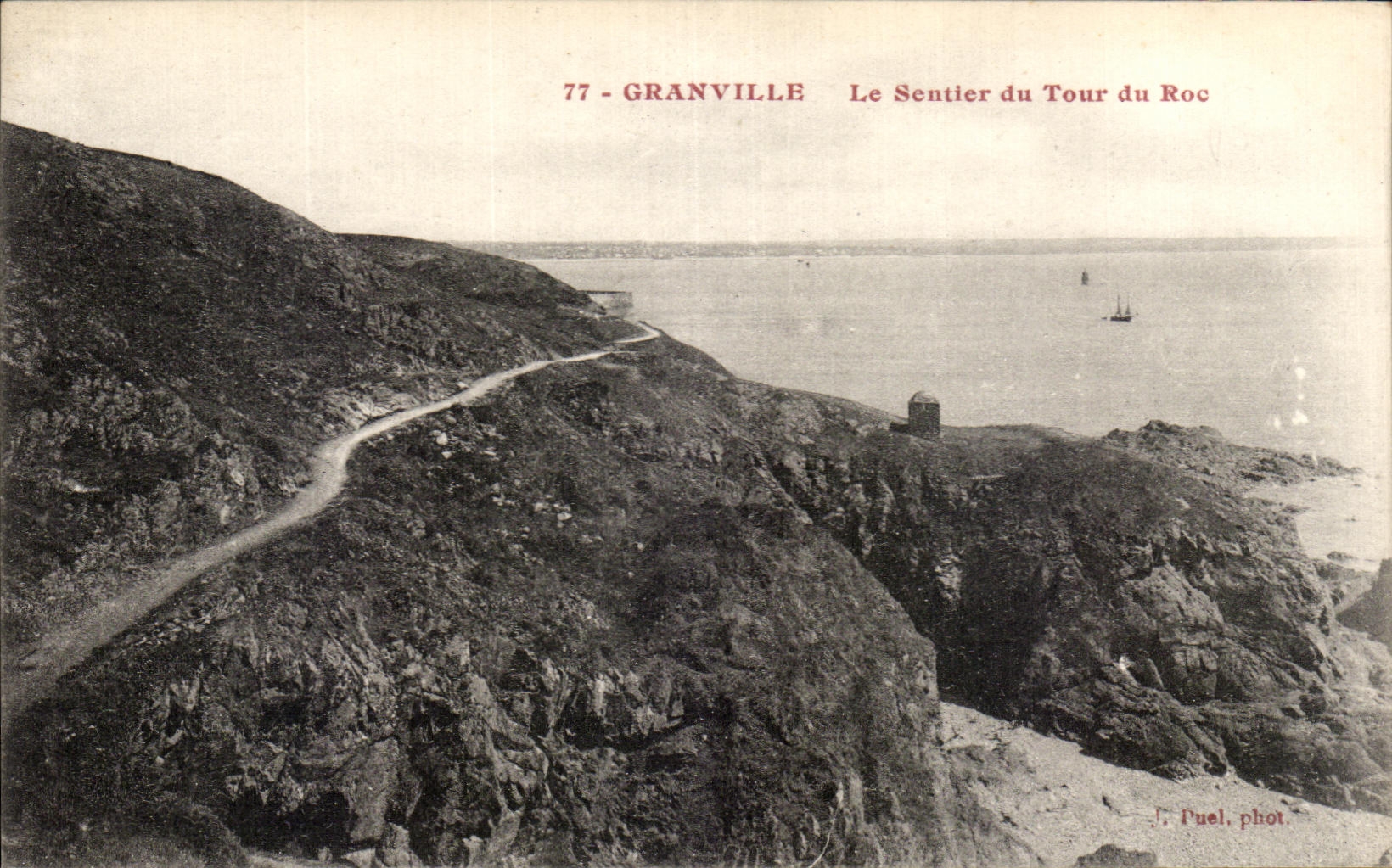 CPA Granville Le Sentier du Tour du Roc