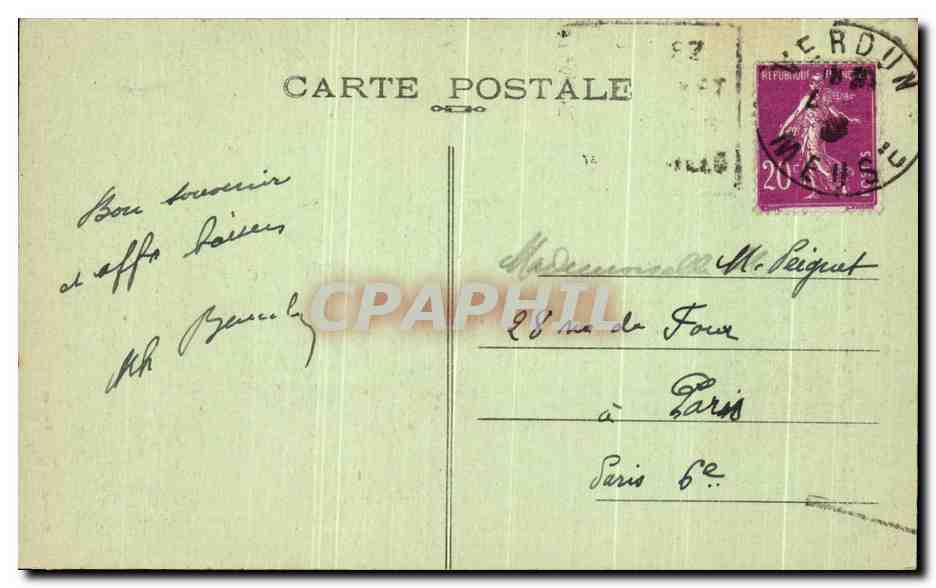 Varenne-sur-Arnonne — Tour devant laquelle fut arrêté Louis XVI — Reverso