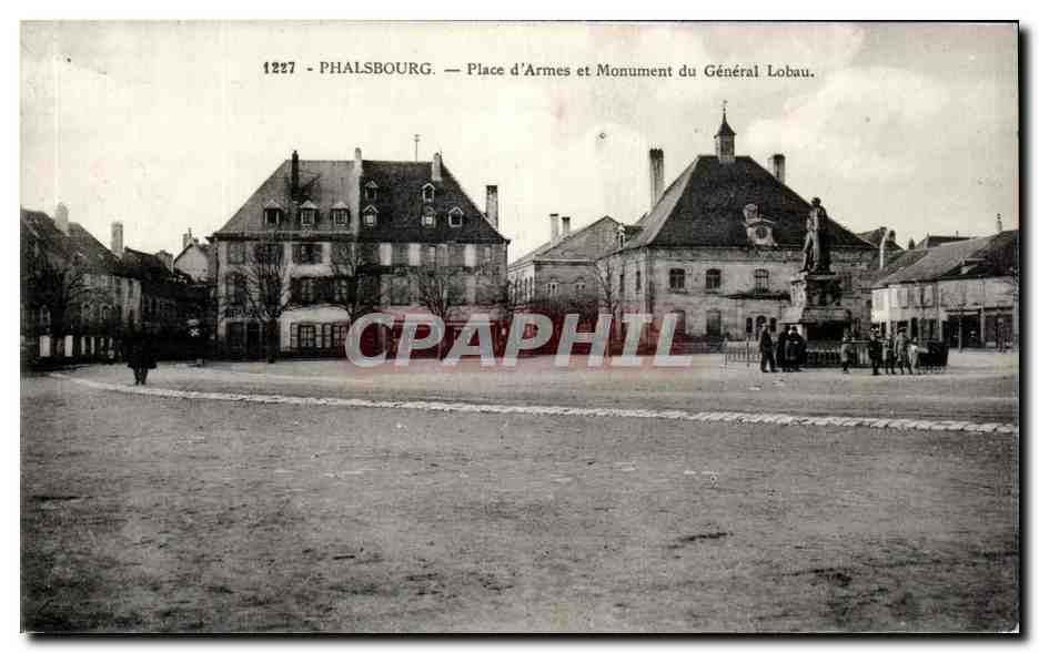 Phalsbourg — Place d'Armes et Monument du Général Lobau — éditeur 'Cartes 'La Cigogne'', n° 1227