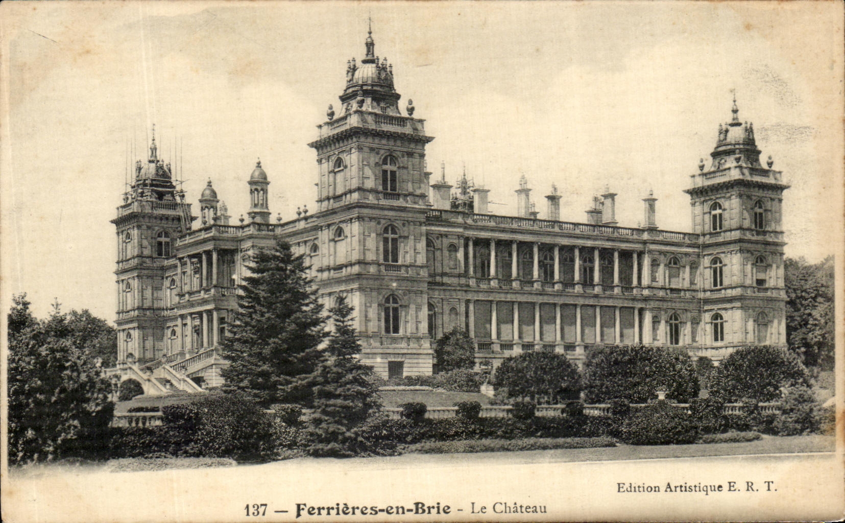 CPA Ferrieres En Brie Le Chateau 