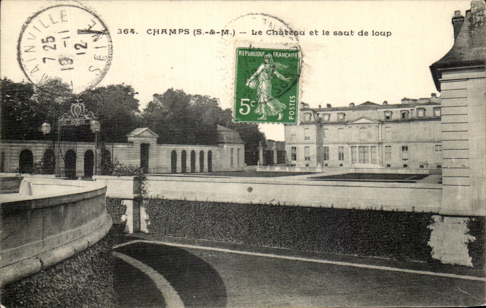 CPA Champs Le Chateau et le Saut de Loup 