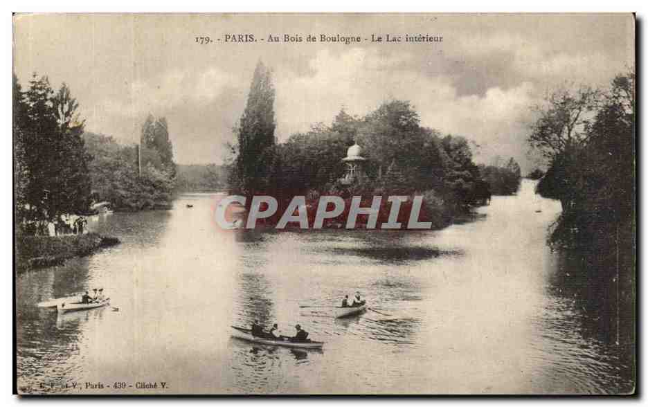 CPA Paris Au Bois de Boulogne Le Lac Interieur