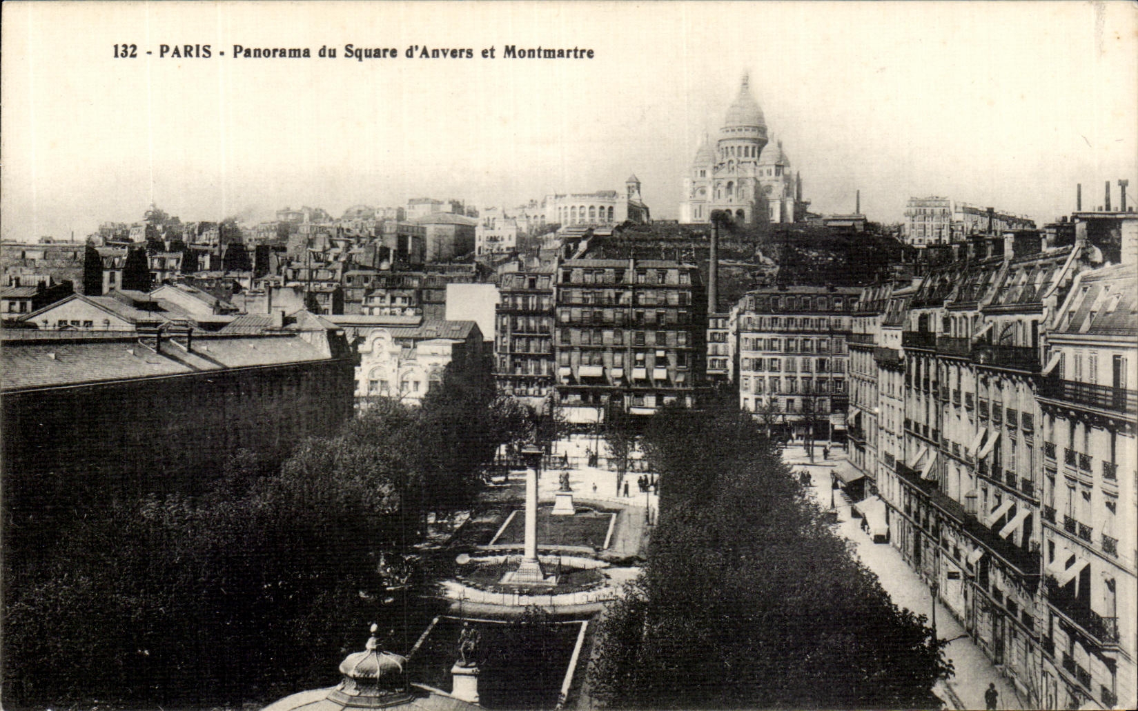CPA Paris Panorama du Square d'Anvers et Montmartre Sacre coeur 