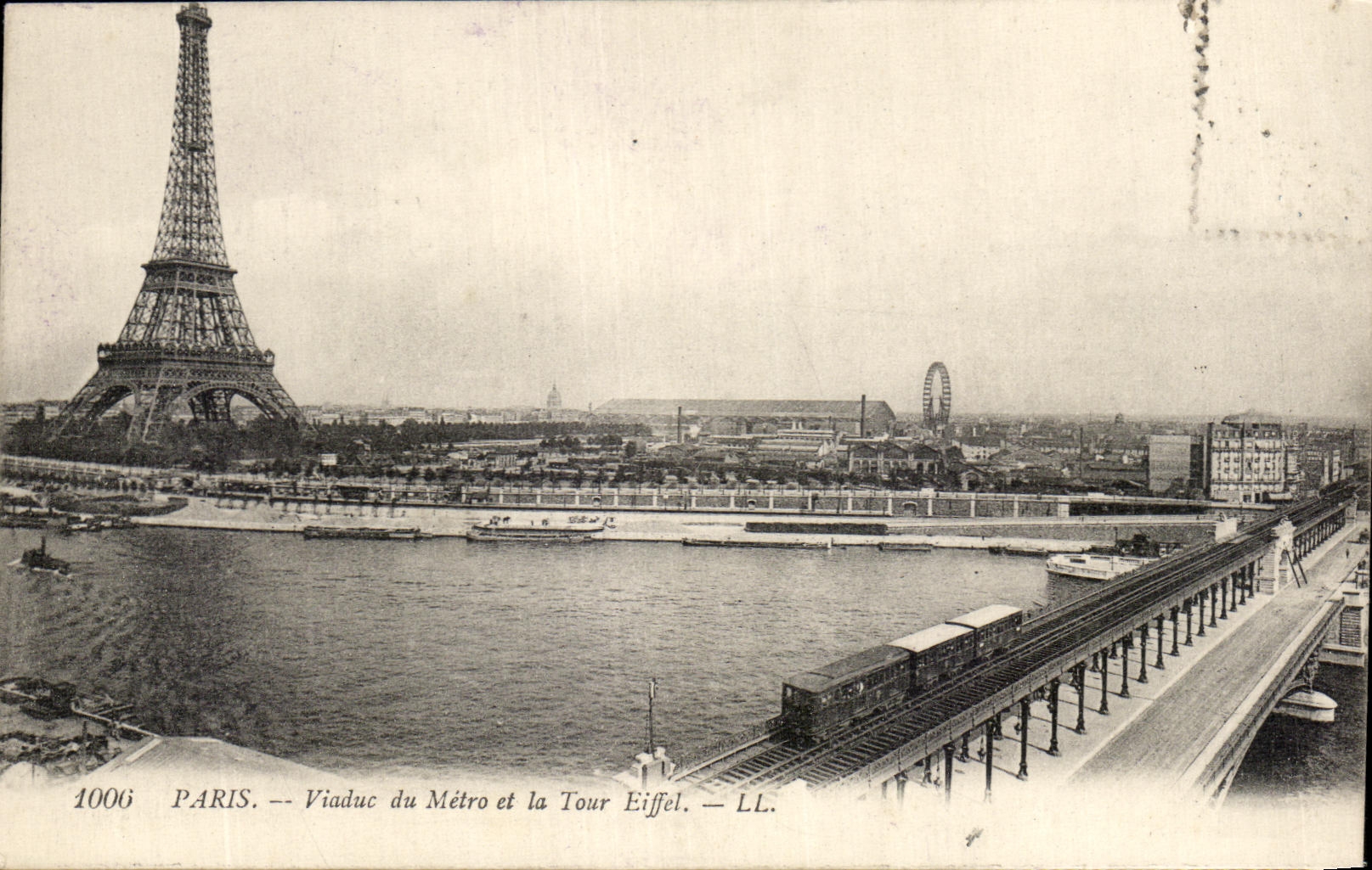 CPA Paris Viaduc du Metro et la Tour Eiffel