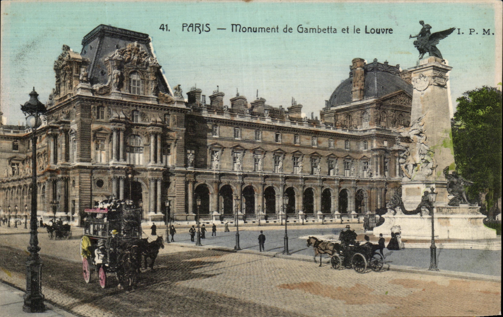 CPA Paris Monument de Gambetta et le Louvre