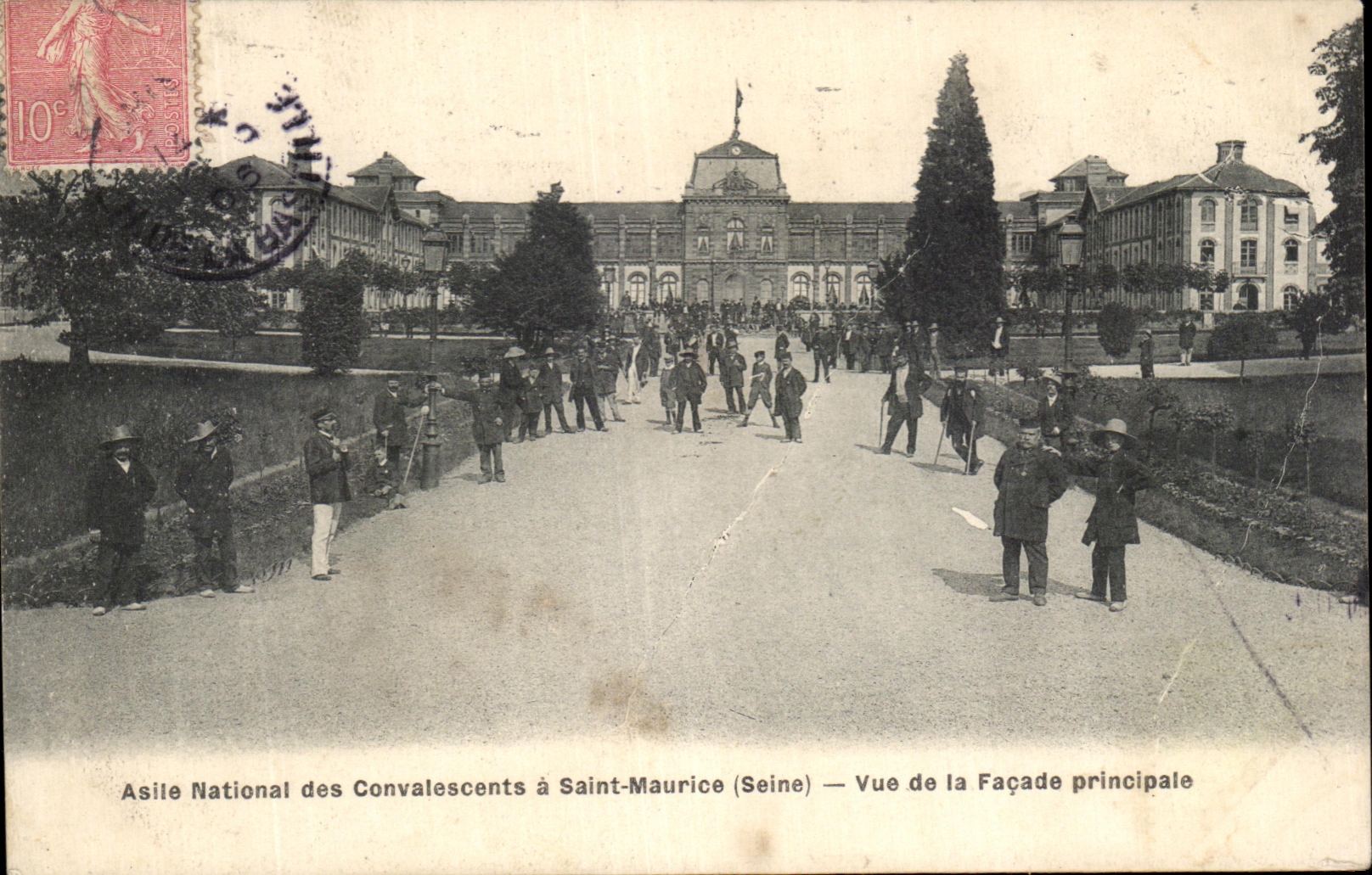 CPA Asile Natinal des Convalescents a Saint Maurice Vue de la Facade Principale