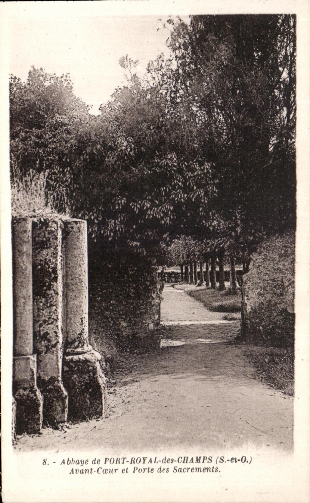 CPA Abbaye de Port Royal des Champs Avant Coeur et Porte des Sacrementes