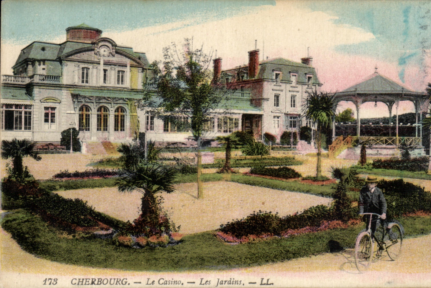 CPA Cherbourg Le Casino Les Jardins Velo