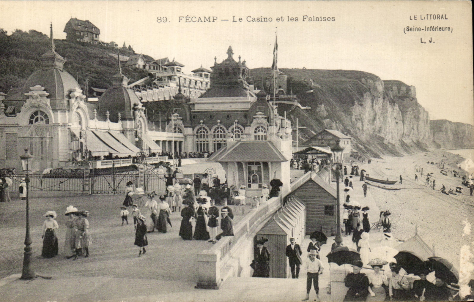 CPA Fecamp Le Casino et les Falaises