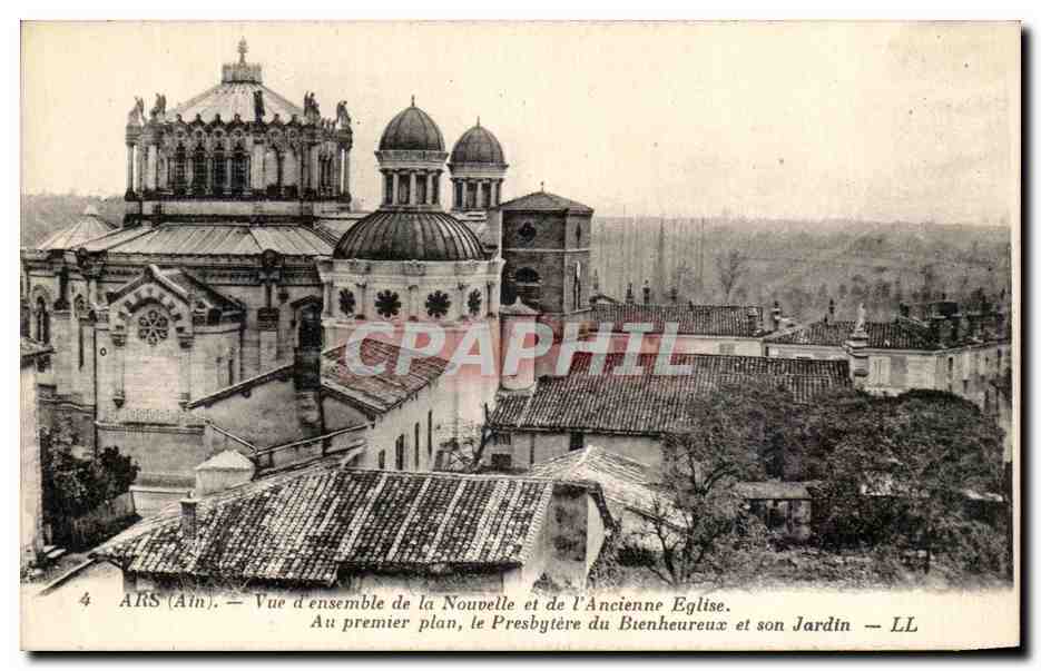 CPA Ars Vue d'ensemble de la Nouvelle et de l'Ancienne Eglise 