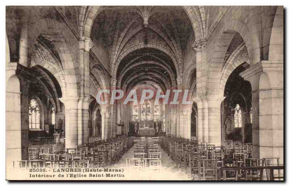 CPA Langres Interieur De l'Eglise Saint Martin