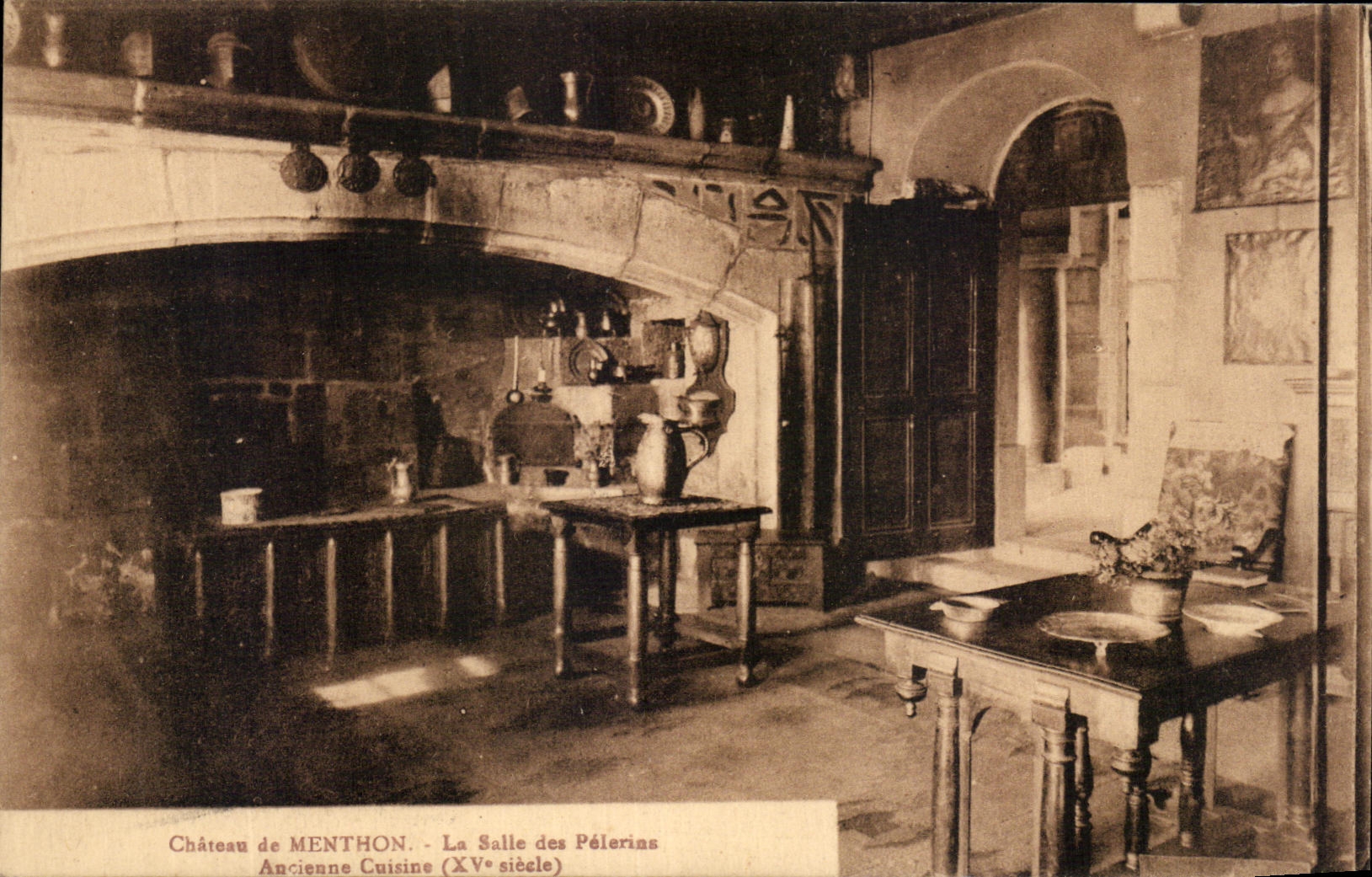 CPA Chateau De Menthon La Salle Des Pelerins Ancienne Cuisine