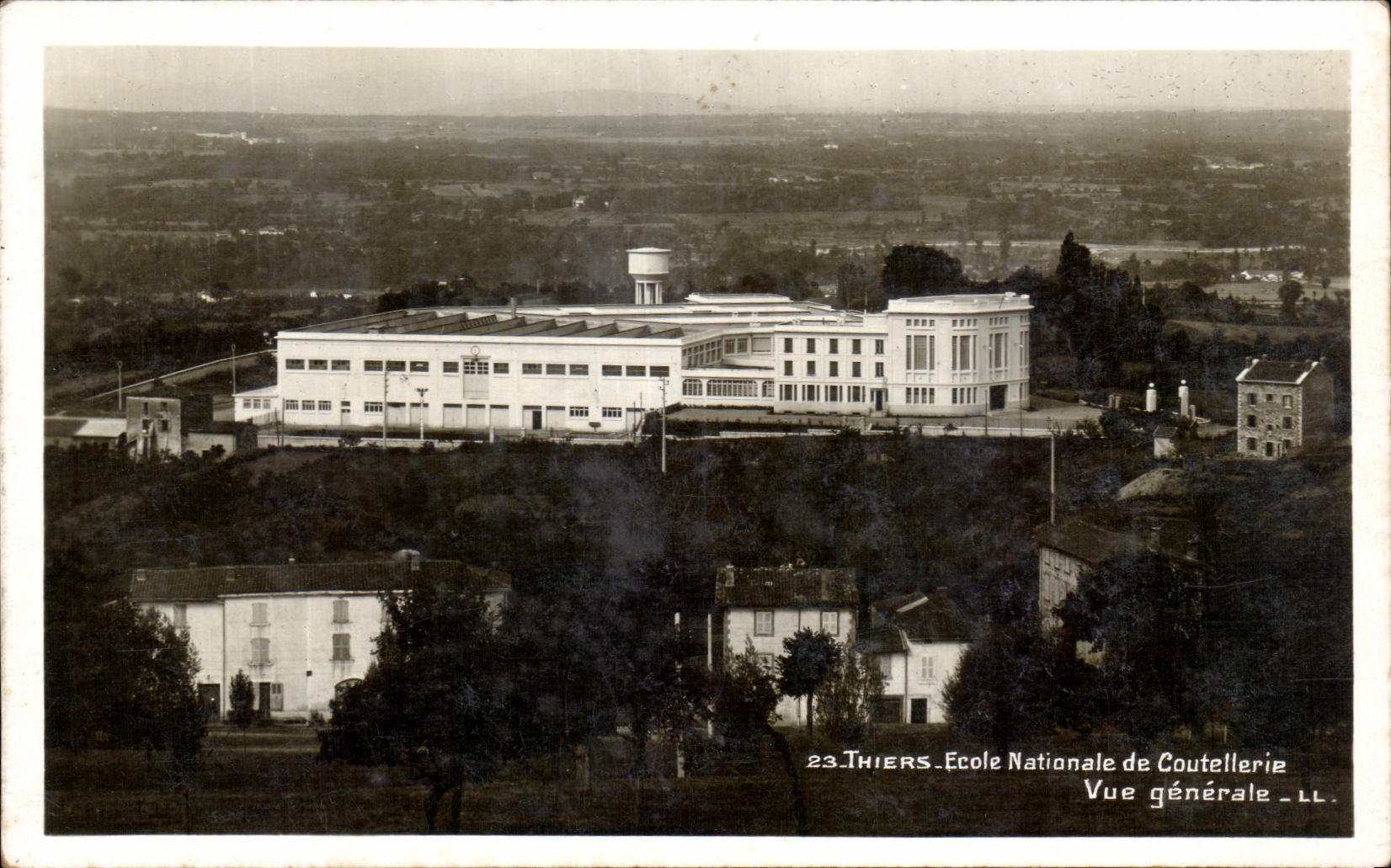 CPA Thiers Ecole Nationale De Coutellerie Vue Generale