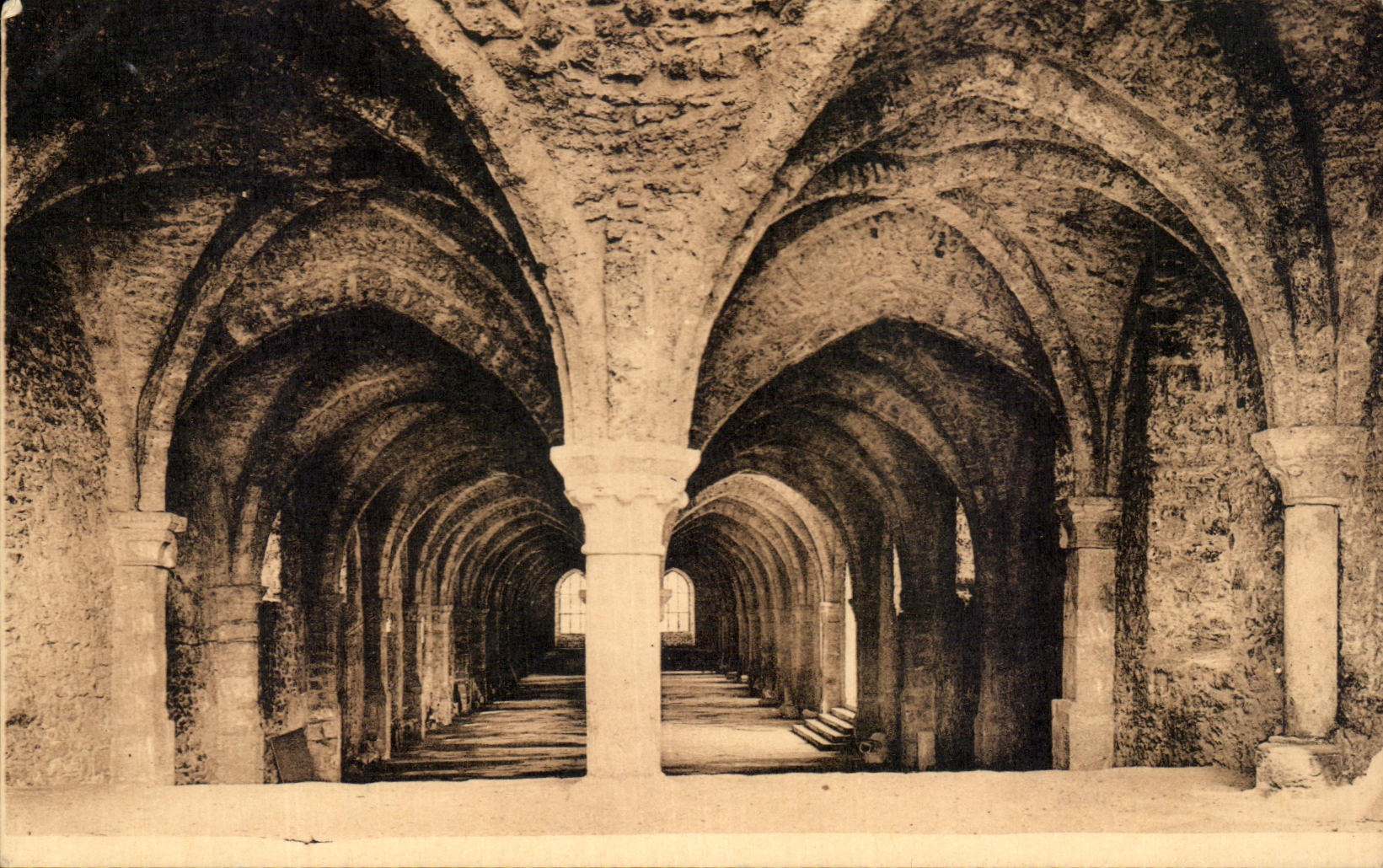 CPA Abbaye Des Vaux De Cernay Batiment Du Dortoir