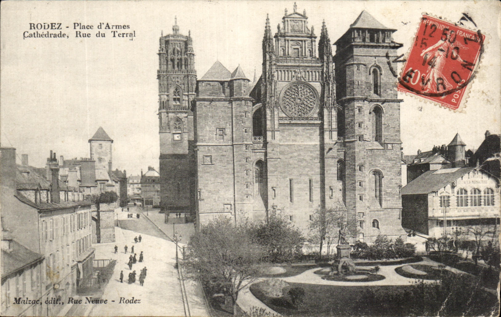 CPA Rodez Place d'Armes Cathedrade Rue du Terral