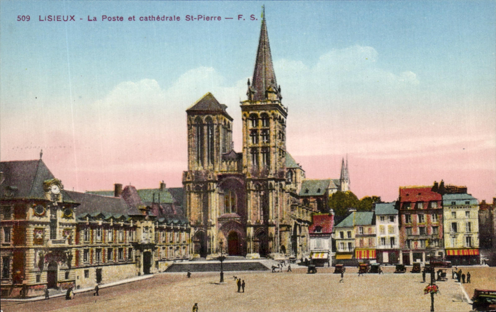 CPA Lisieux La Poste et Cathedrale St Pierre