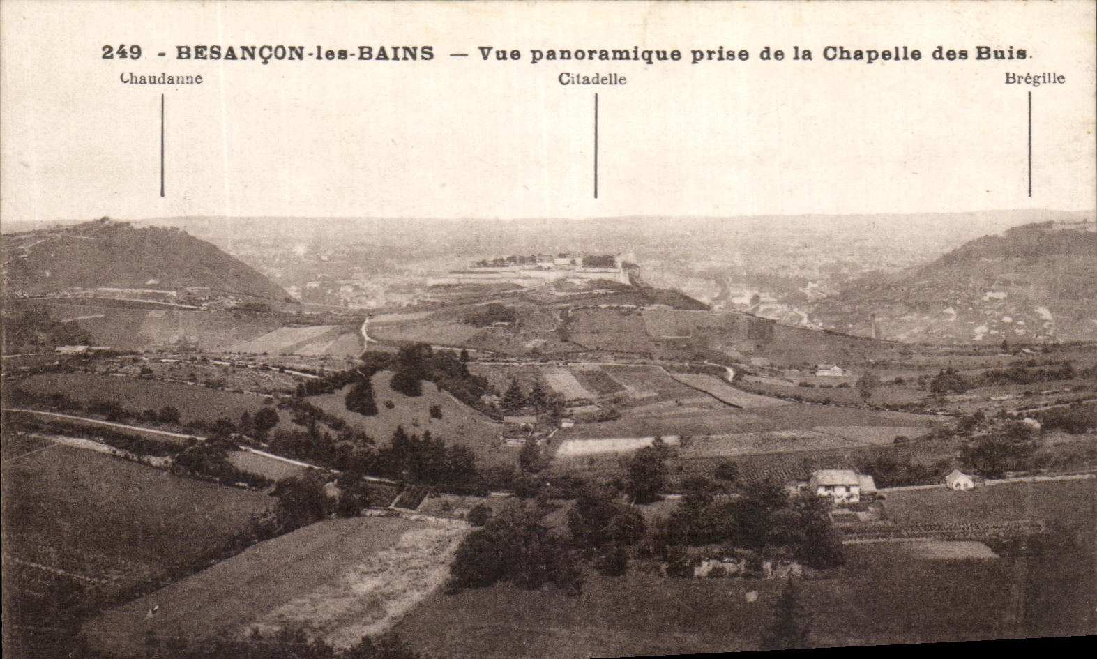 CPA Besancon Les Bains Vue Panoramique prise de la Chapelle des Buis