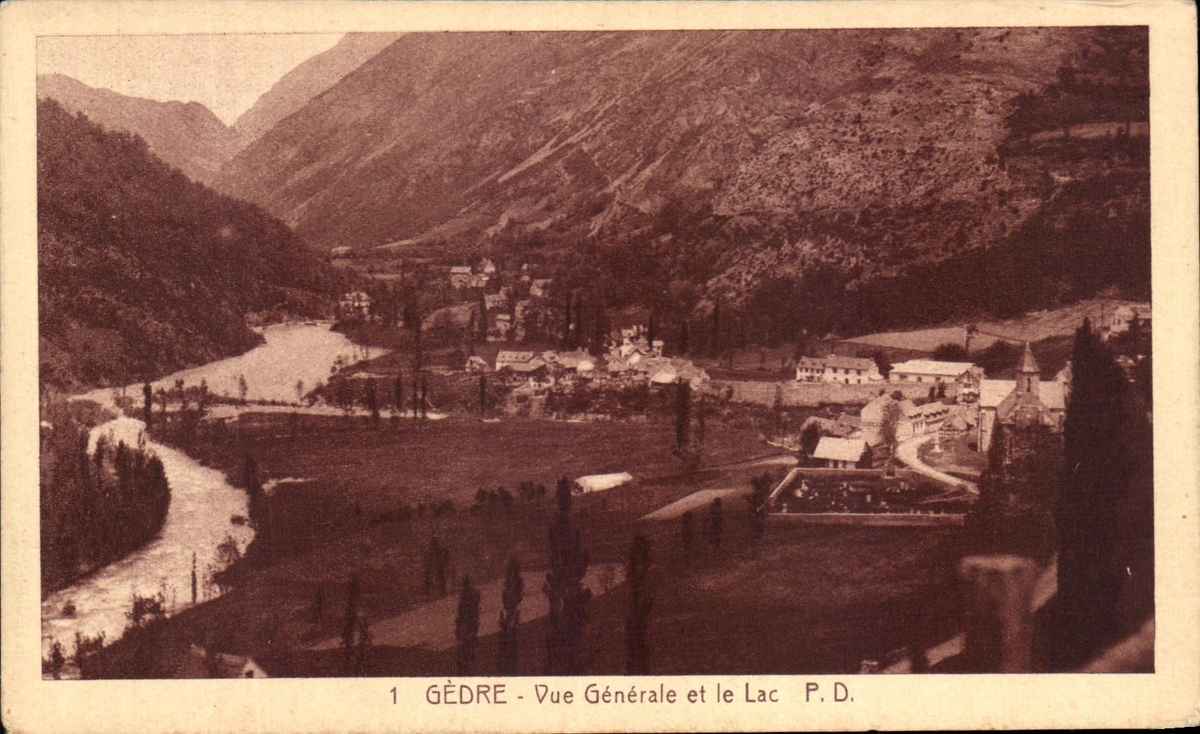 CPA Gedre Vue Generale Et Le Lac