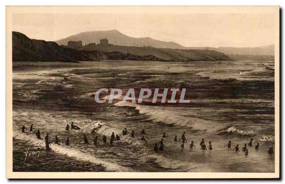 CPA Cote Basque Biarritz L'heure du bain sur le Cote des basques