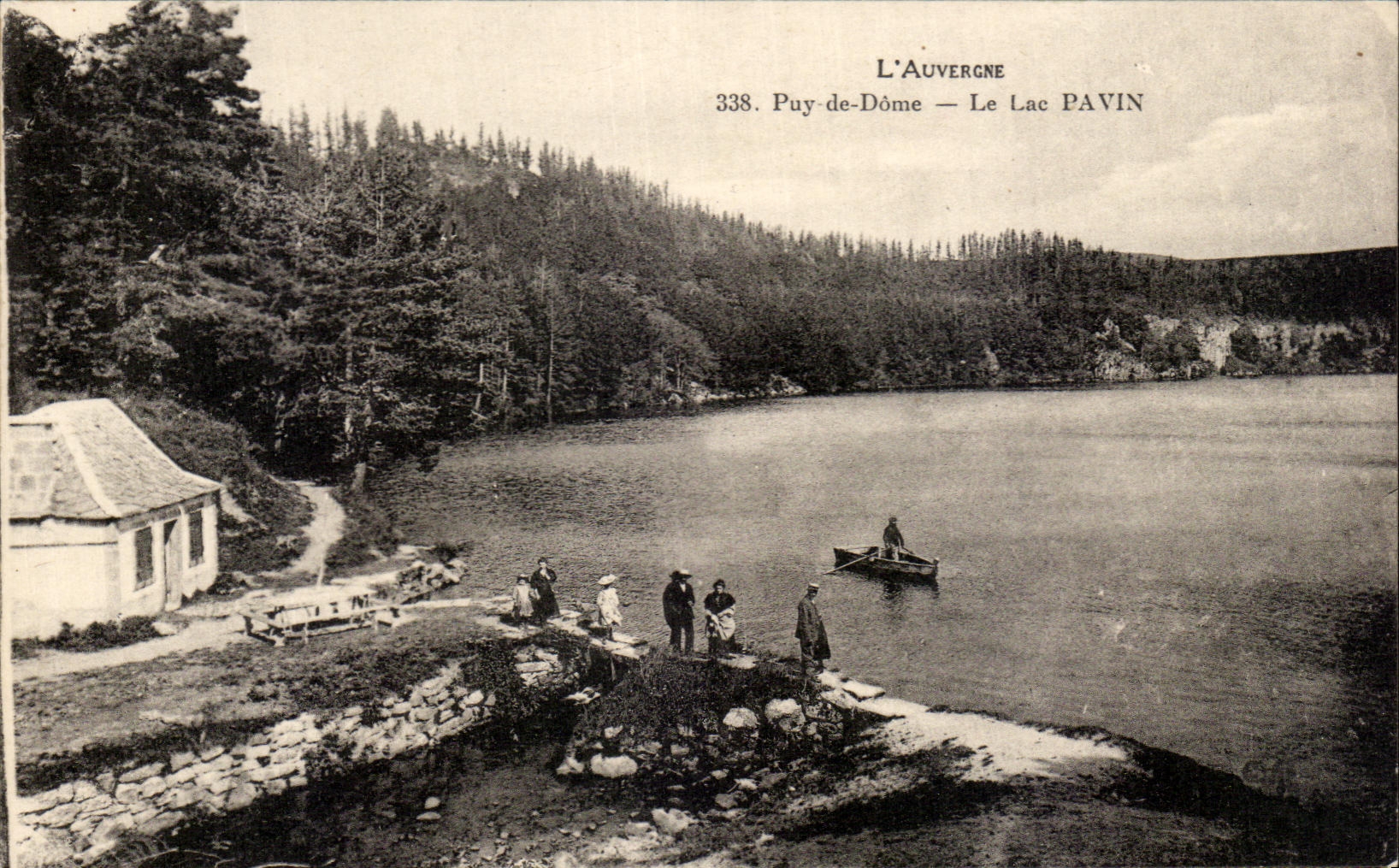 CPA L'Auvergne Puy de Dome Le Lac Pavin