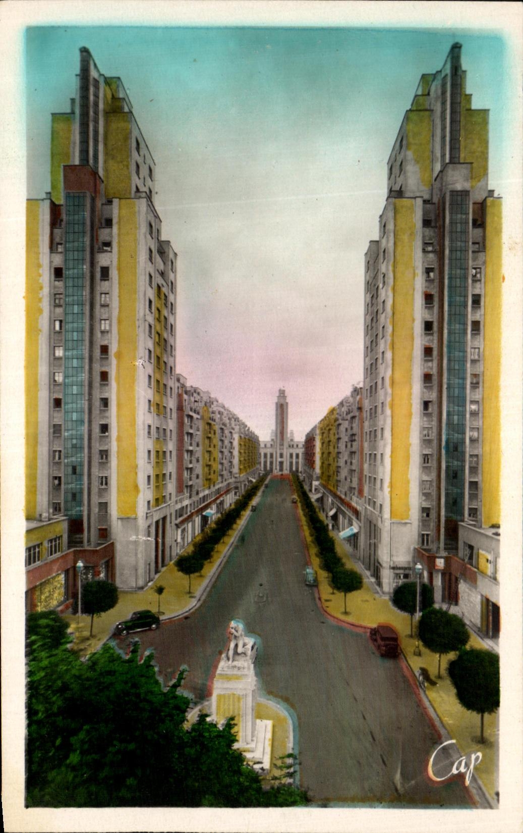 Les Grattes Ciel - Avenue Henri Barbusse et l'Hôtel de Ville — Lyon-Villeurbanne