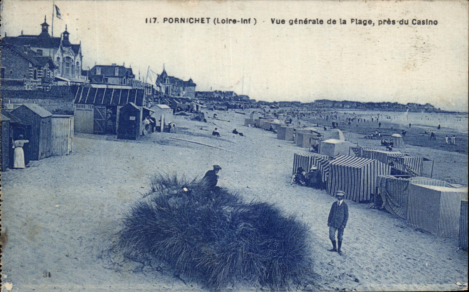 CPA Pornichet Vue Generale de la Plage Pres Du Casino 