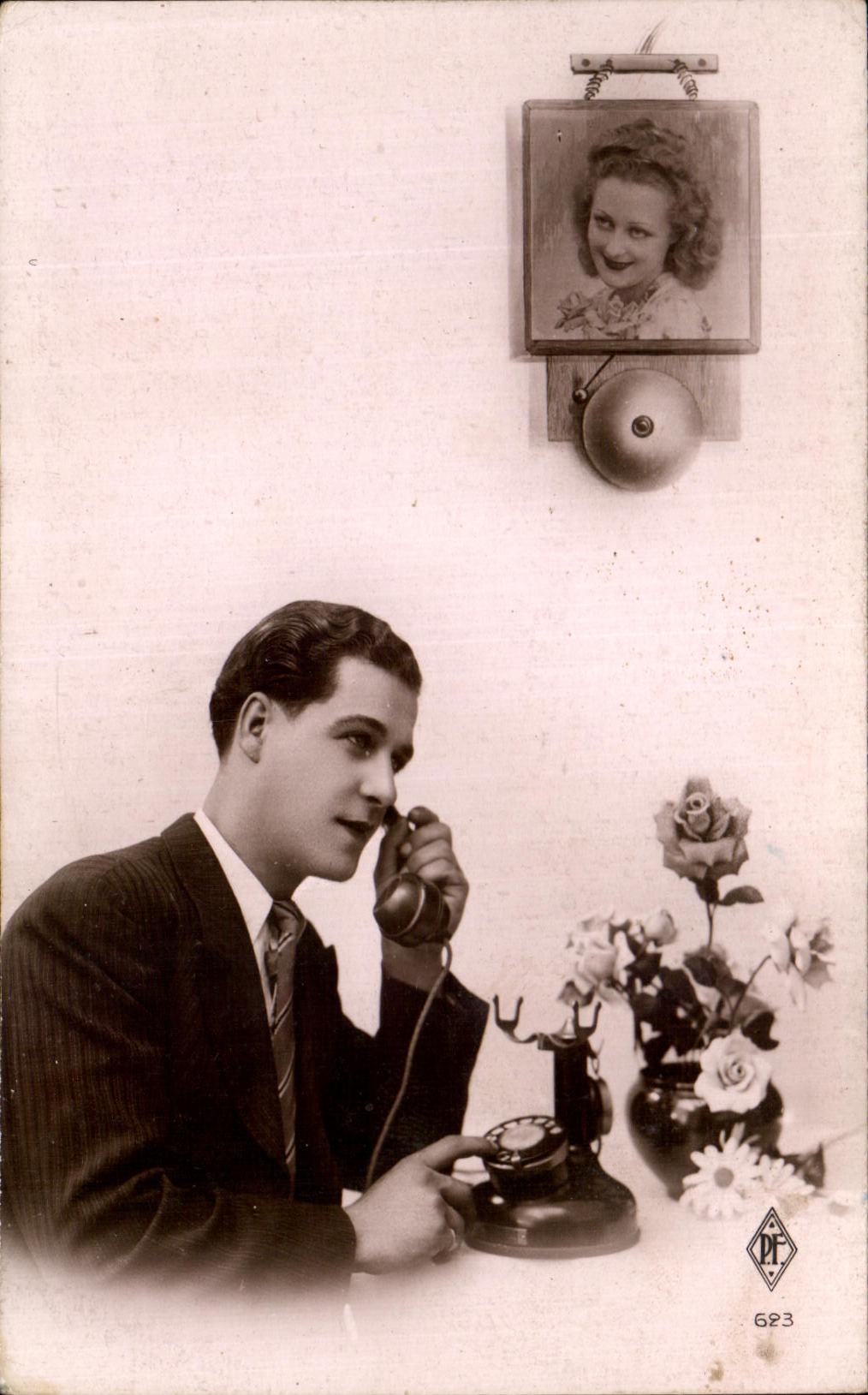 CPA Fantaisie Homme Telephone 