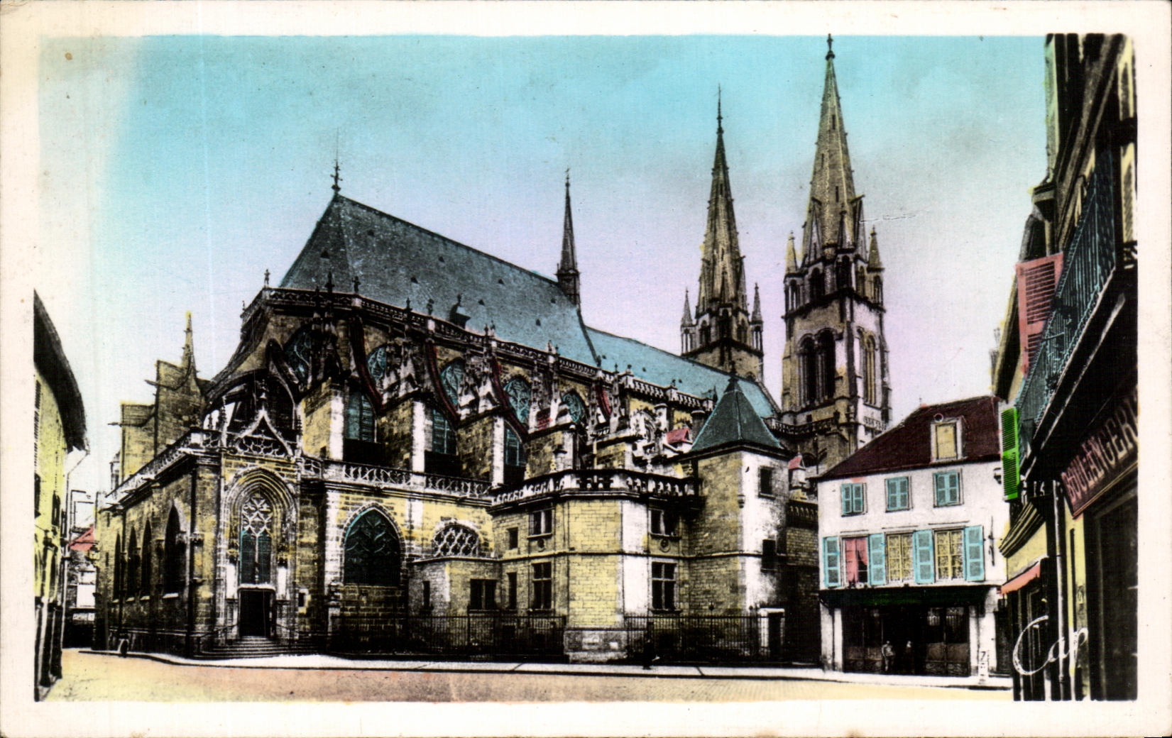 CPA Moulins L'Abside De La Cathedrale