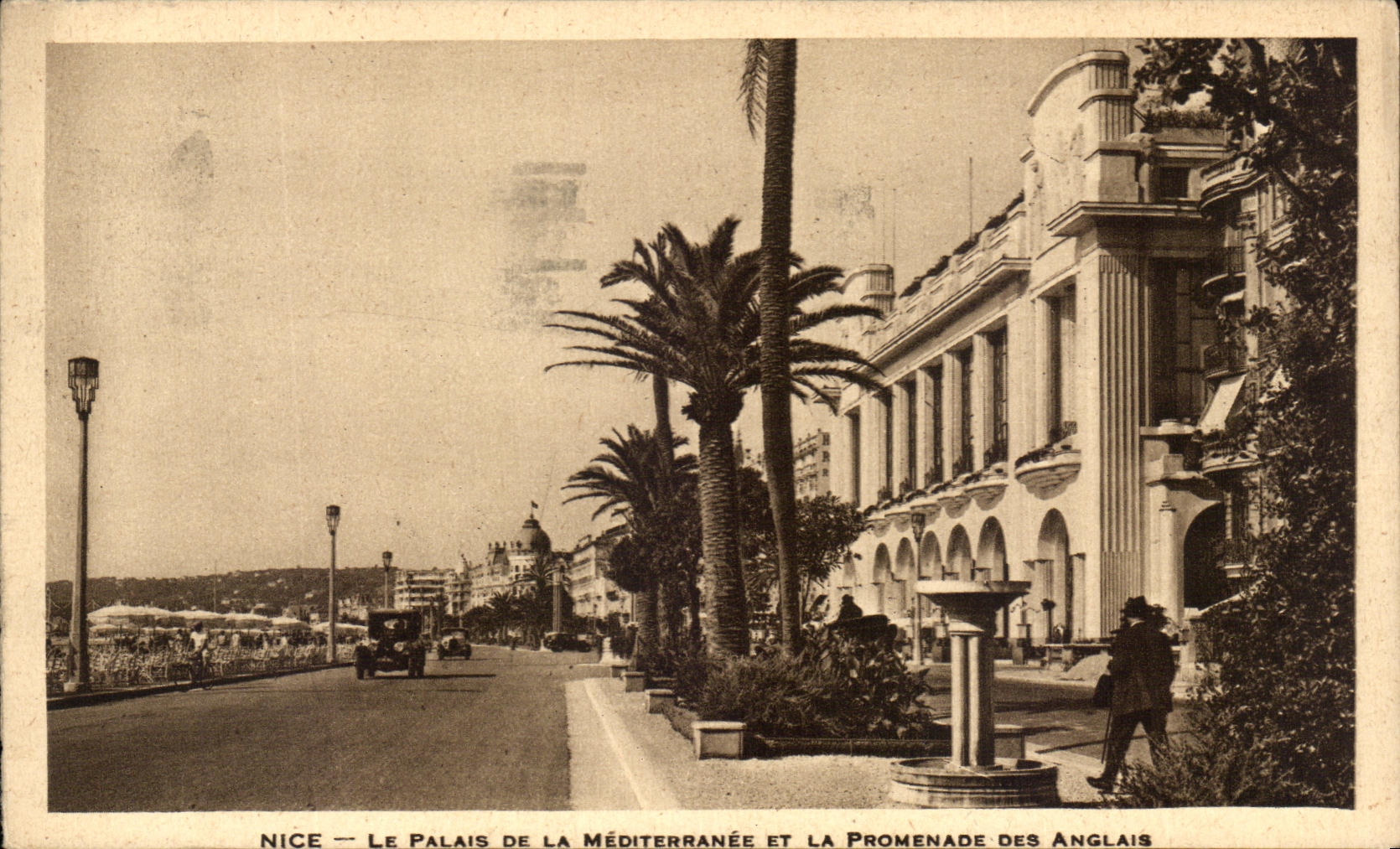CPA Nice Le Palais De La Mediterranee Et La Promenade Des Anglais