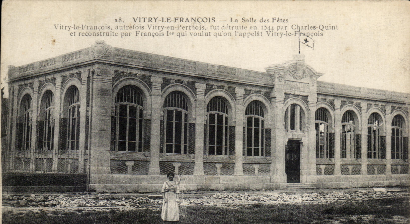 CPA Vitry le Francois La Salle des Fetes 