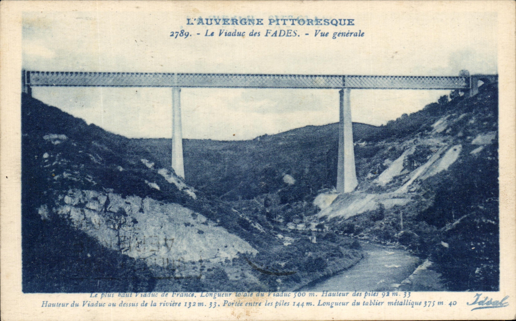 CPA L Auvergne Pittoresque Le Viaduc des Fades Vue Generale