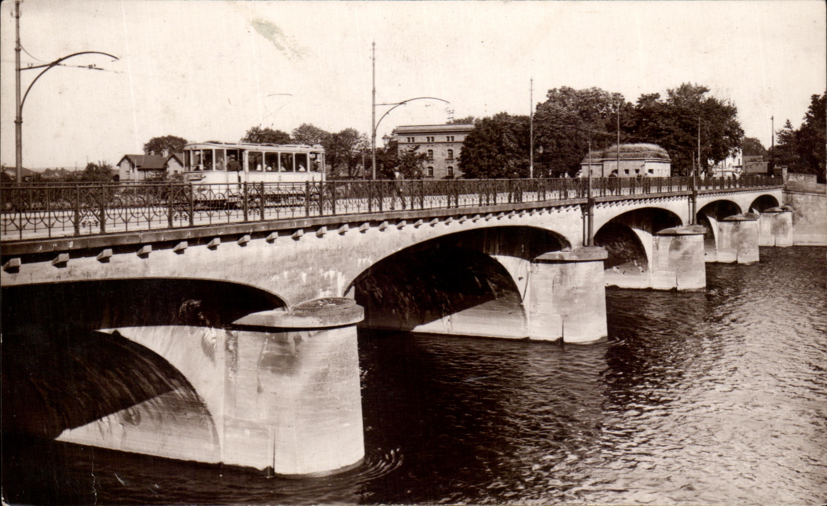 CPA Thionville La Moselle et le Pont des Allies