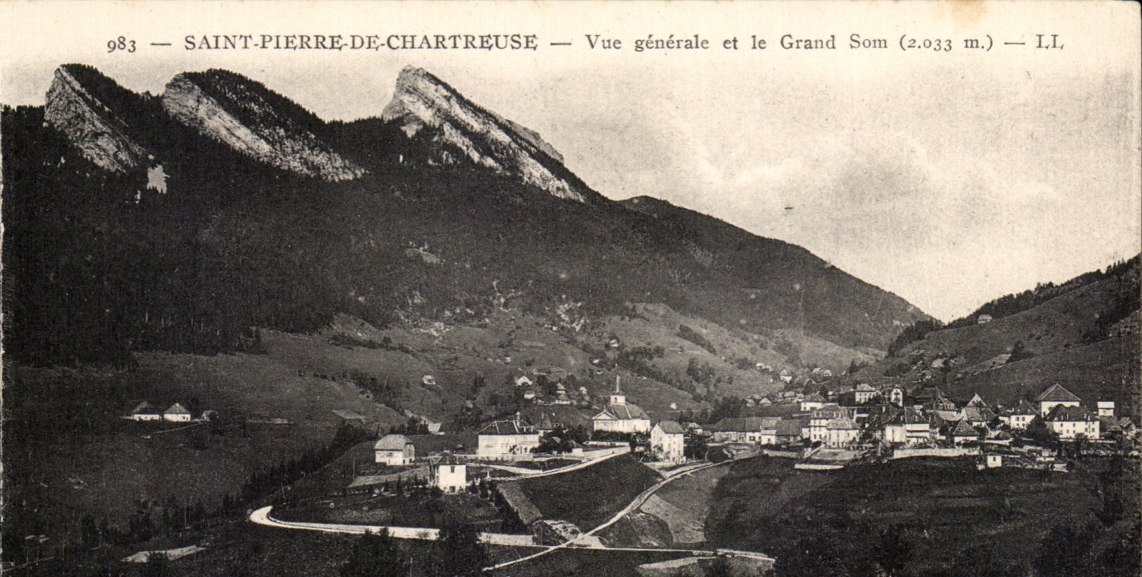 CPA Saint Pierre De Chartreuse Vue generale et le Grand Som 