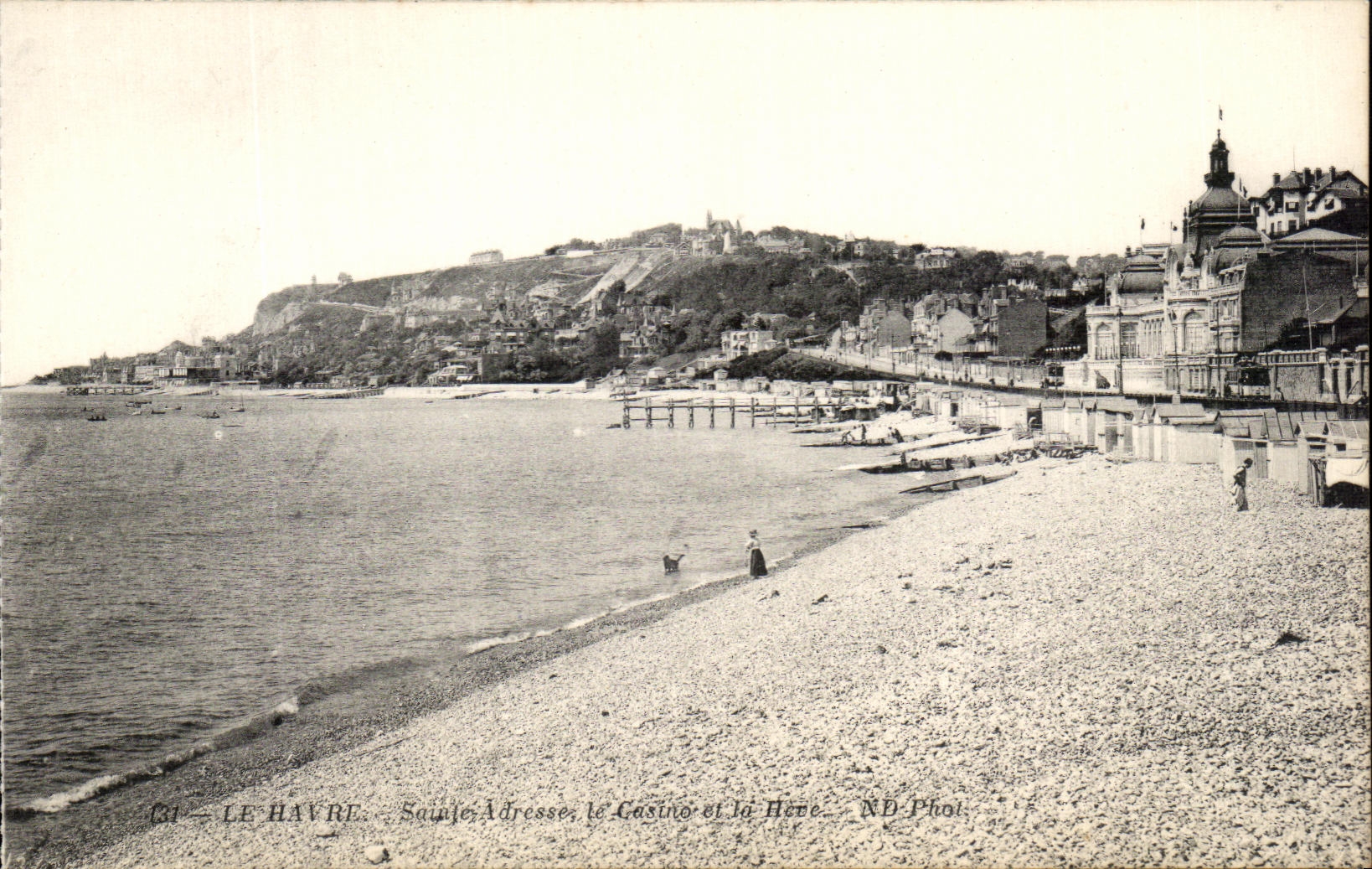 CPA Le Havre Sainte Adresse Le Casino et la Heve 
