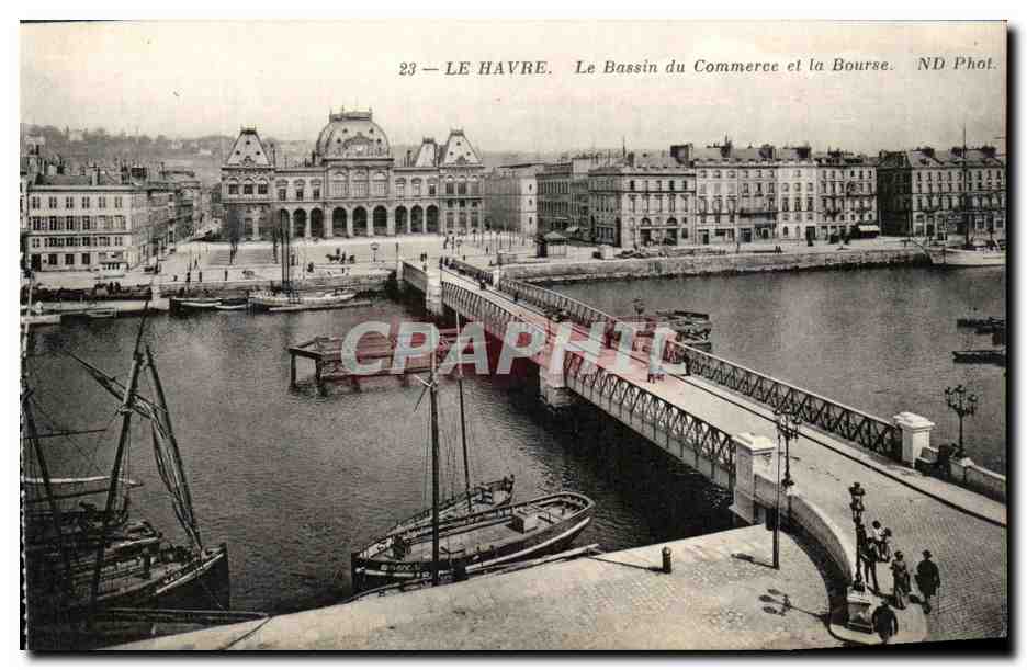 CPA Le Havre Le Bassin du Commerce et la Bourse 