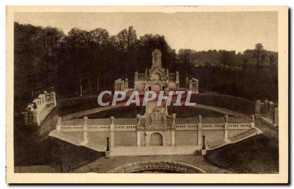 La Basilique de Lisieux — Chemin de croix extérieur — Éditions C.B.S.T. Lisieux