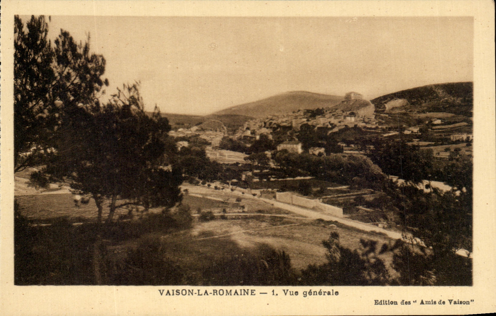 Vaison-la-Romaine — Vue générale — Édition des "Amis de Vaison"