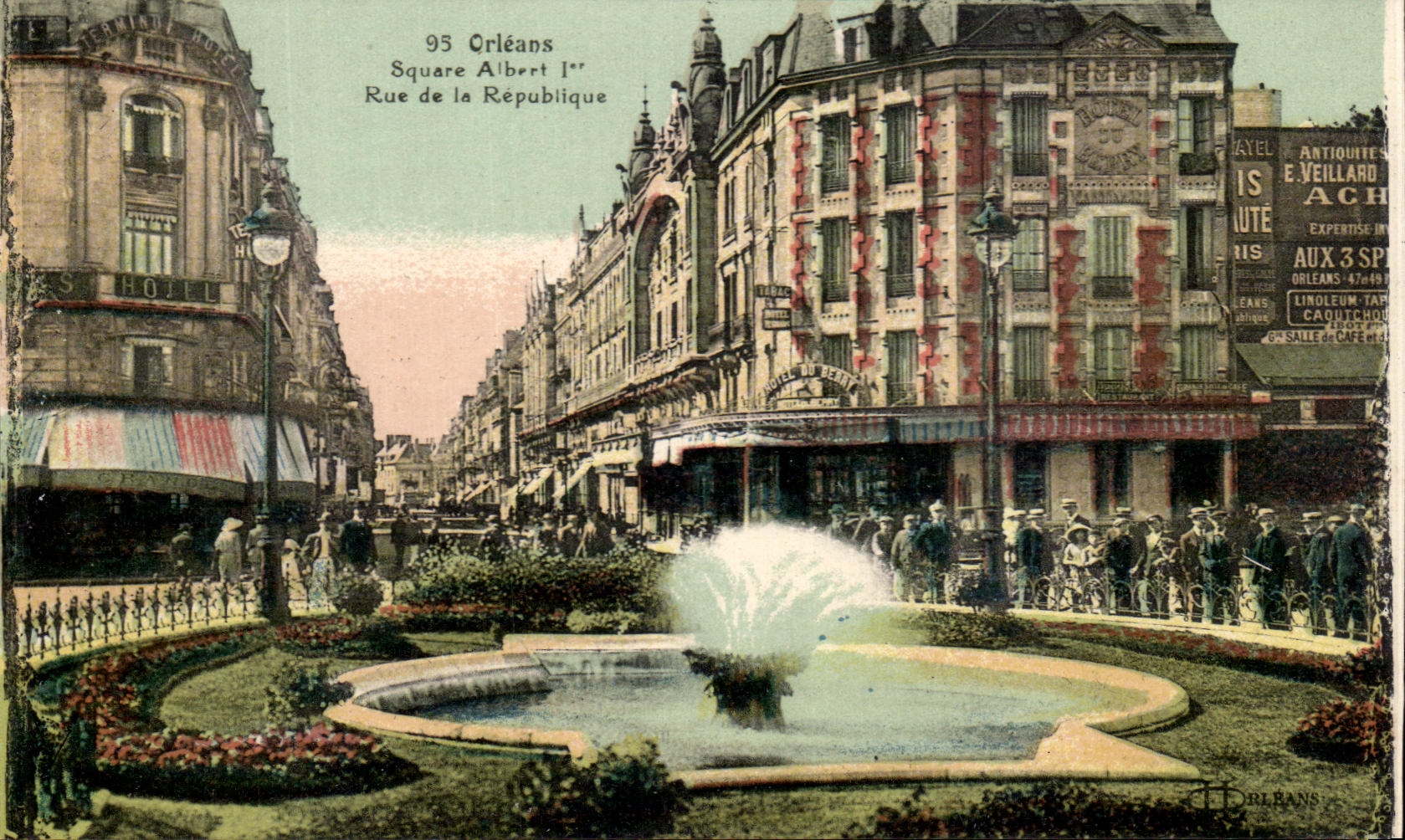 CPA Orleans Square Albert 1er Rue de La Republique Hotel du Berry