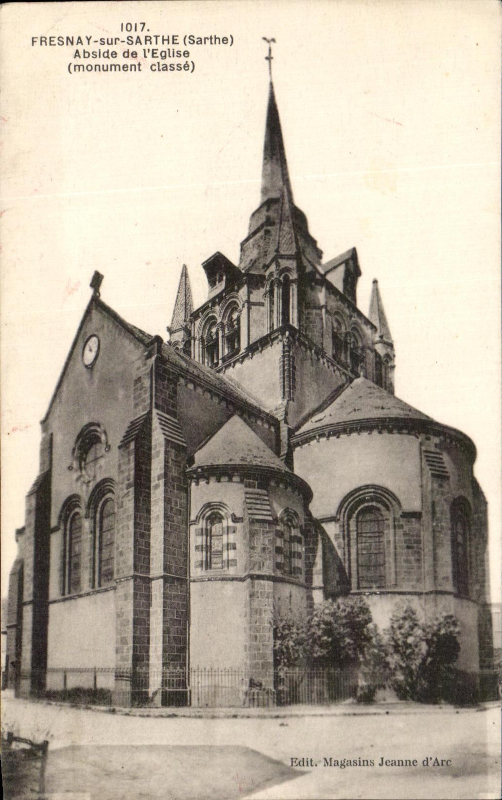 CPA Fresnay Sur Sarthe Abside de L Eglise